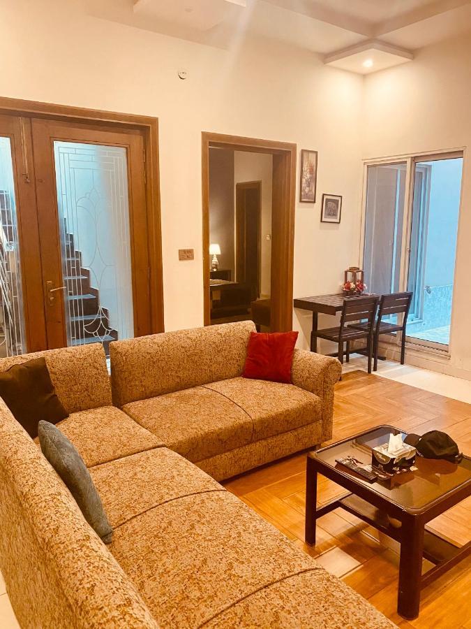 פייסלאבאד Fully Serviced Holiday Home Near Lyallpur Galleria מראה חיצוני תמונה