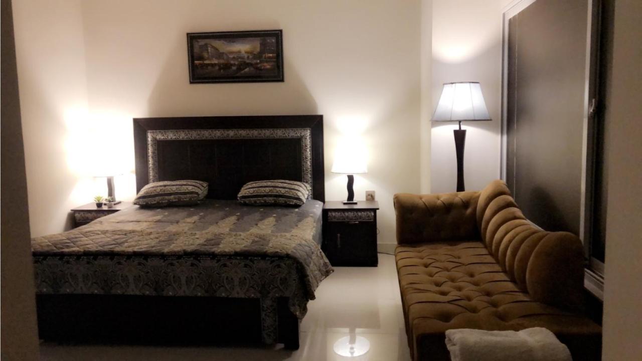 פייסלאבאד Fully Serviced Holiday Home Near Lyallpur Galleria מראה חיצוני תמונה