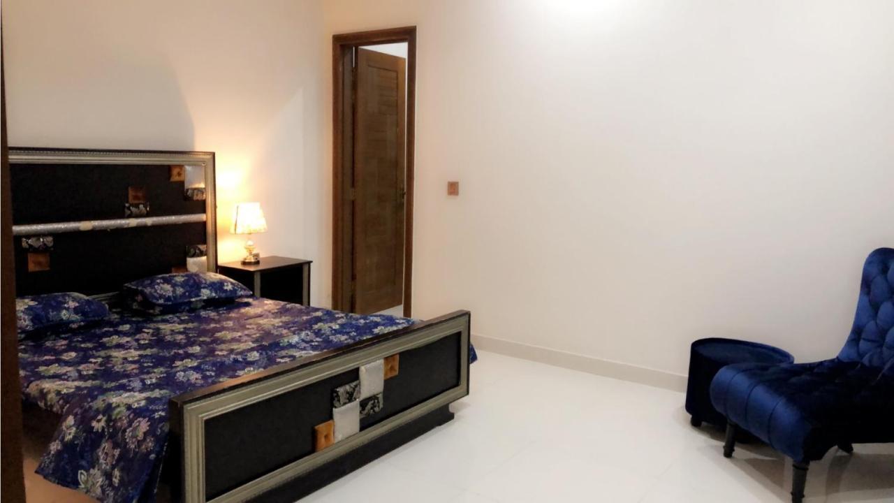 פייסלאבאד Fully Serviced Holiday Home Near Lyallpur Galleria מראה חיצוני תמונה