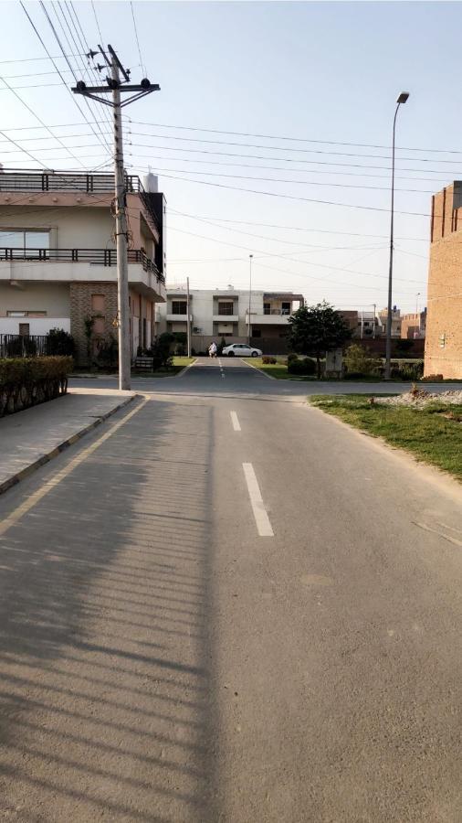 פייסלאבאד Fully Serviced Holiday Home Near Lyallpur Galleria מראה חיצוני תמונה